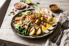 Gado-gado_on_rustic_plate_2K_20261007104841